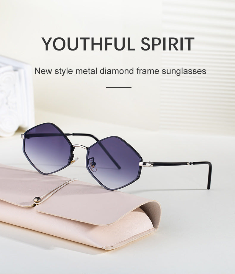 Polygonal Sunglasses for Women with a Sense of Sophistication2025New European and American fashion sunglasses driving UV protection glasses
