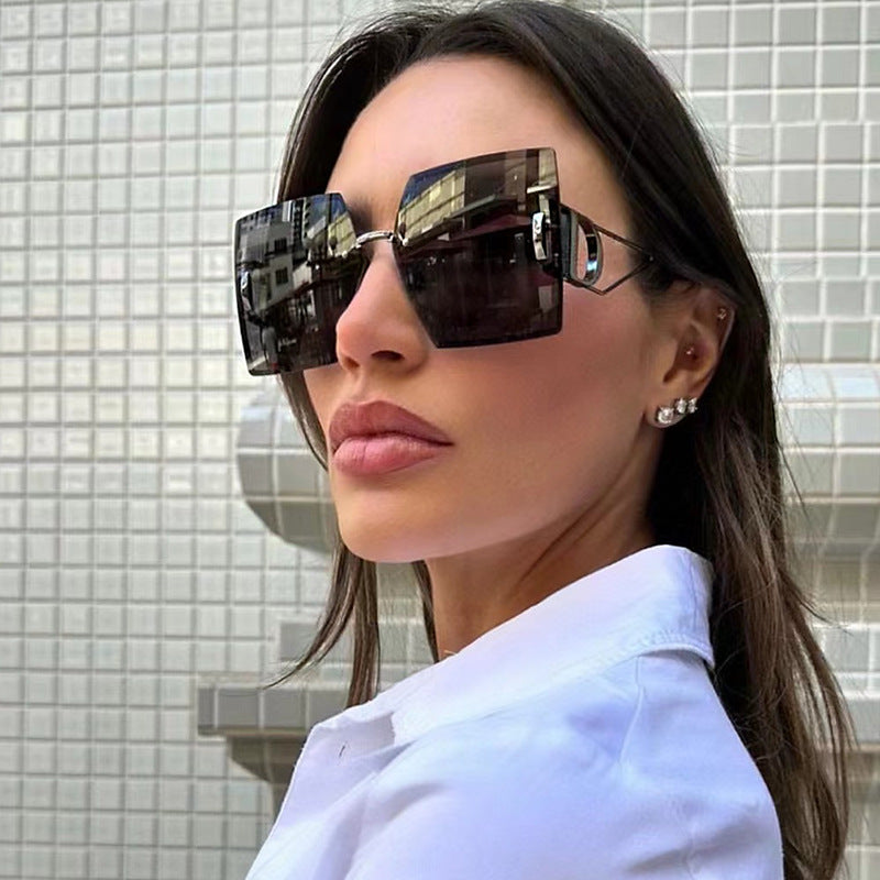 New European and American Fashion Diamond Cut Edge Rimless Sunglasses for Women Trendy Hollow Temple Large Frame Sunglasses Women's Glasses
