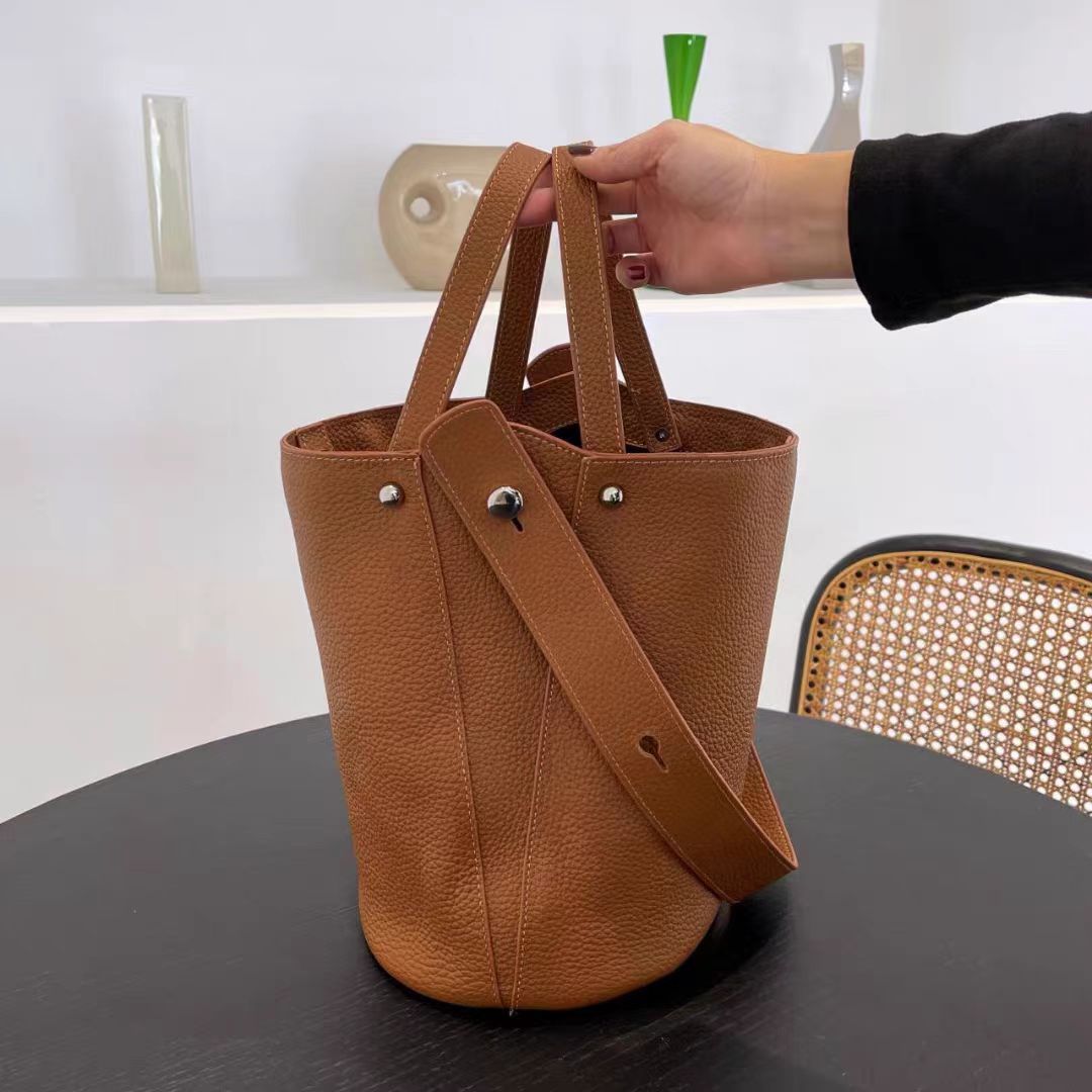 Guangzhou Genuine Leather Women's Bag Large Capacity Tote Bag Top Layer Cowhide Bucket Bag Handheld Shoulder Crossbody Bag Trendy - 图片 6