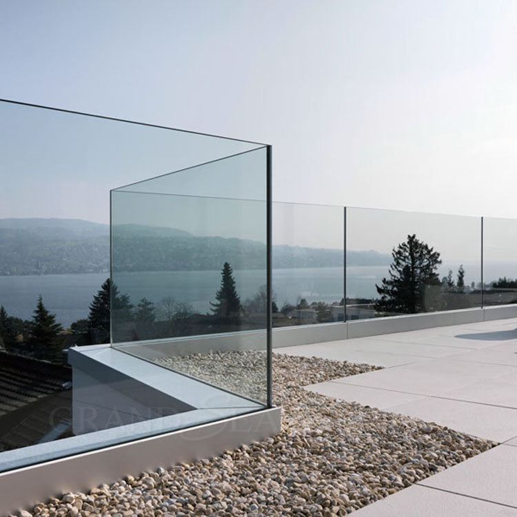 Outdoor Simple Balcony Glass Railing Balustrade Designs for Swimming Pool - 图片 21