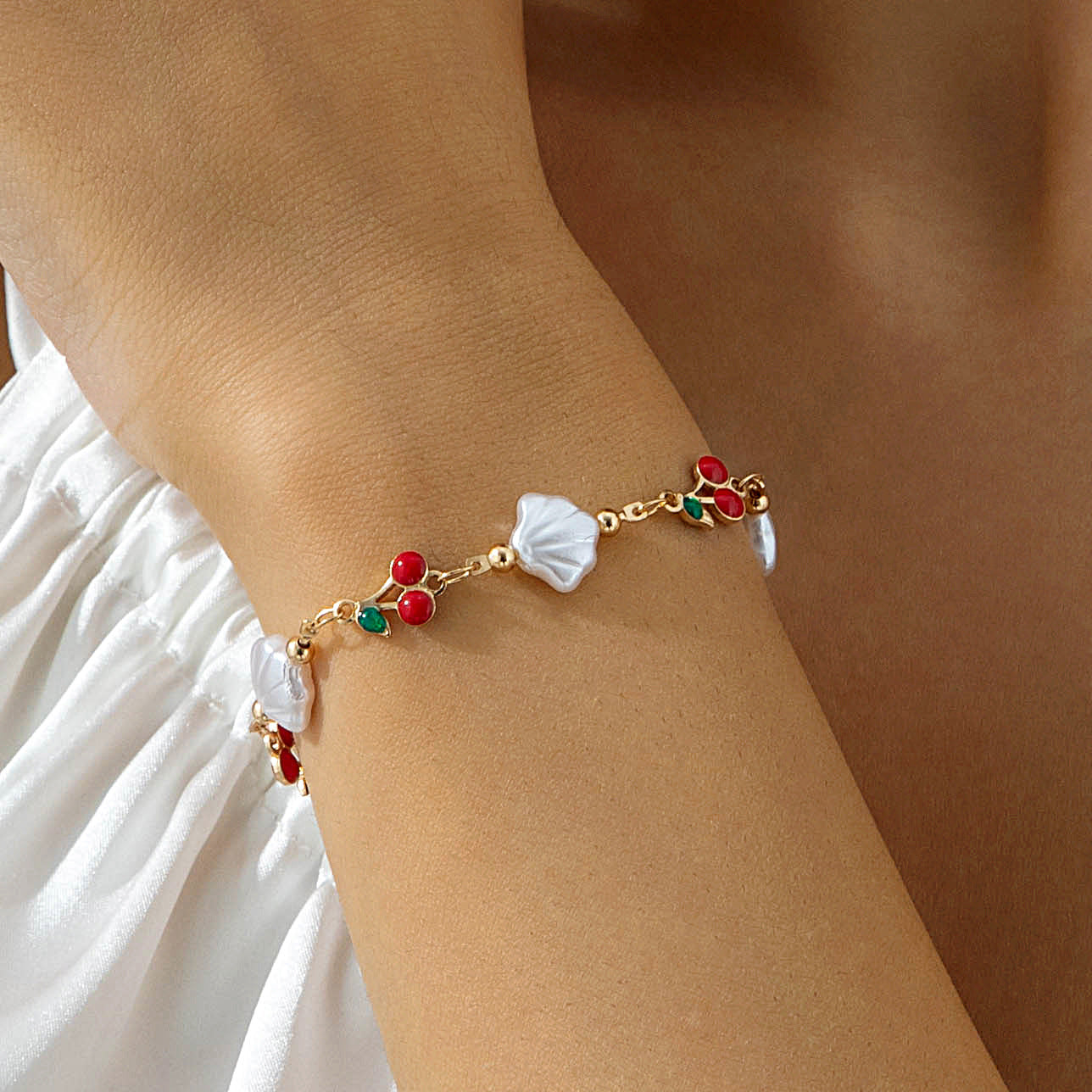 European and American Style Jewelry Light Luxury Imitation Pearl Cherry Necklace High-End Versatile Grass Multi-Layer Stacking Necklace Wholesale - 图片 19