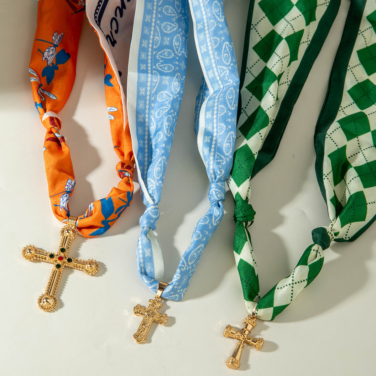 European and American Style Long Silk Scarf Necklace, Light Luxury High-End Feel, Multiple Pendants, Pearl Colorful Silk Scarf Necklace - 图片 24