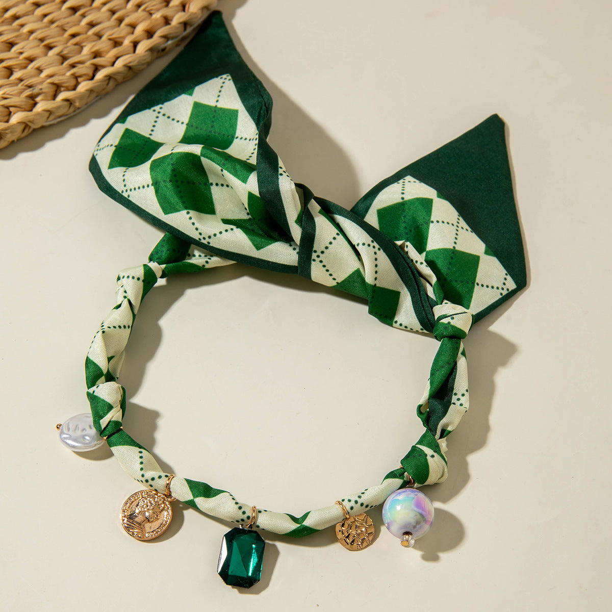 European and American Style Long Silk Scarf Necklace, Light Luxury High-End Feel, Multiple Pendants, Pearl Colorful Silk Scarf Necklace - 图片 11