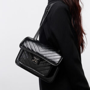 Chanel Style Quilted Chain Small Square Bag New Women's Single Shoulder Crossbody Bag Light Luxury Crossbody Bag Trendy Bohemian Bag