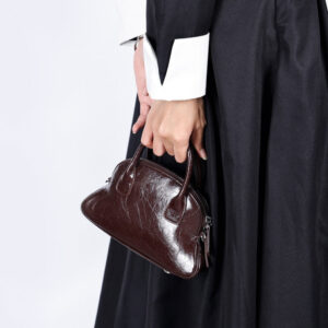 Korean Style Niche Design Spring Summer New Handbag Retro Sweet Oil Wax Leather Fashion Women's Bag Single Shoulder Crossbody Bag