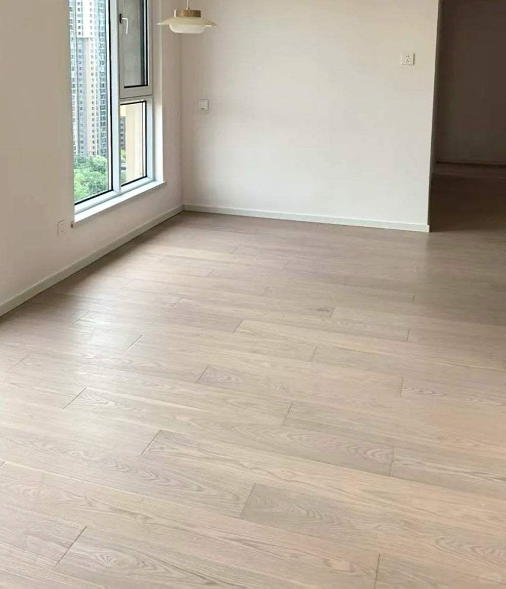 15mm Customizable Three-Layer Engineered Oak Wood Flooring | UV Lacquered Surface Smooth Texture for Outdoor Luxury Villas