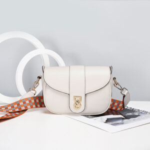 Original Design Niche Texture Saddle Bag with Webbing for Women, Versatile Fashionable Shoulder Bag, Casual Crossbody Bag for Daily Use