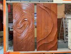 Natural Ash Solid Wood clear Lacquer 3D Irregular Surface Design Modern Front Entry Pivot Door with Long Handle and Smart Lock - 图片 8