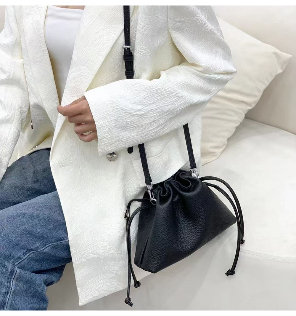 Wholesale pleated cloud bag genuine leather small handbag for women bag Bucket Bag Top Layer Cowhide Niche ins Shoulder Crossbody Bag - 图片 14