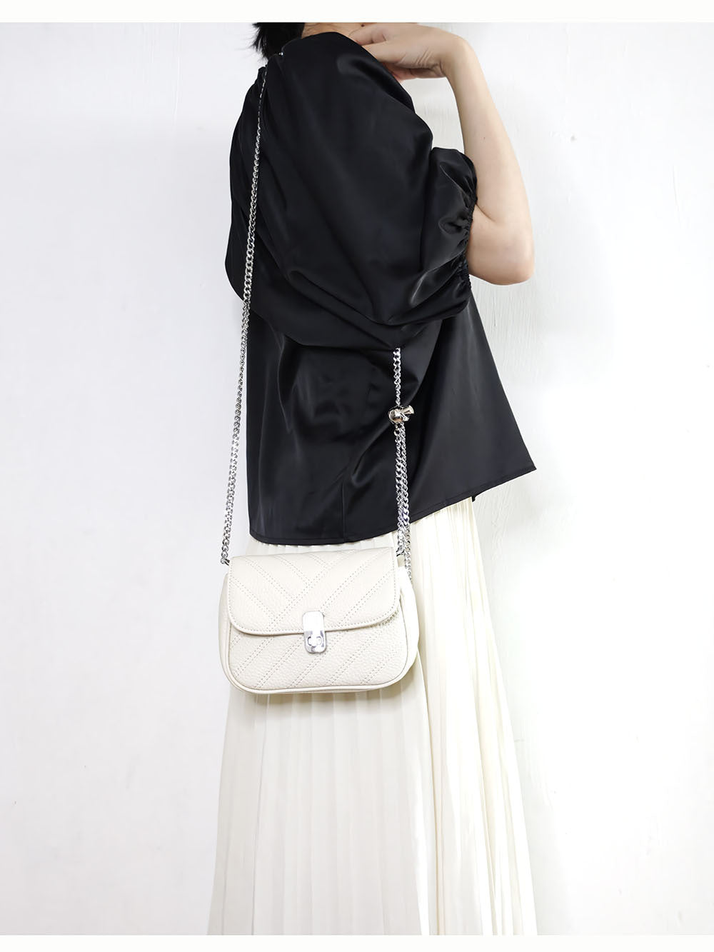 Genuine Leather Women's Bag New Metal Chain Small Square Bag Simple Versatile Chanel Style Single Shoulder Solid Color Embroidered Thread Crossbody Bag - 图片 45