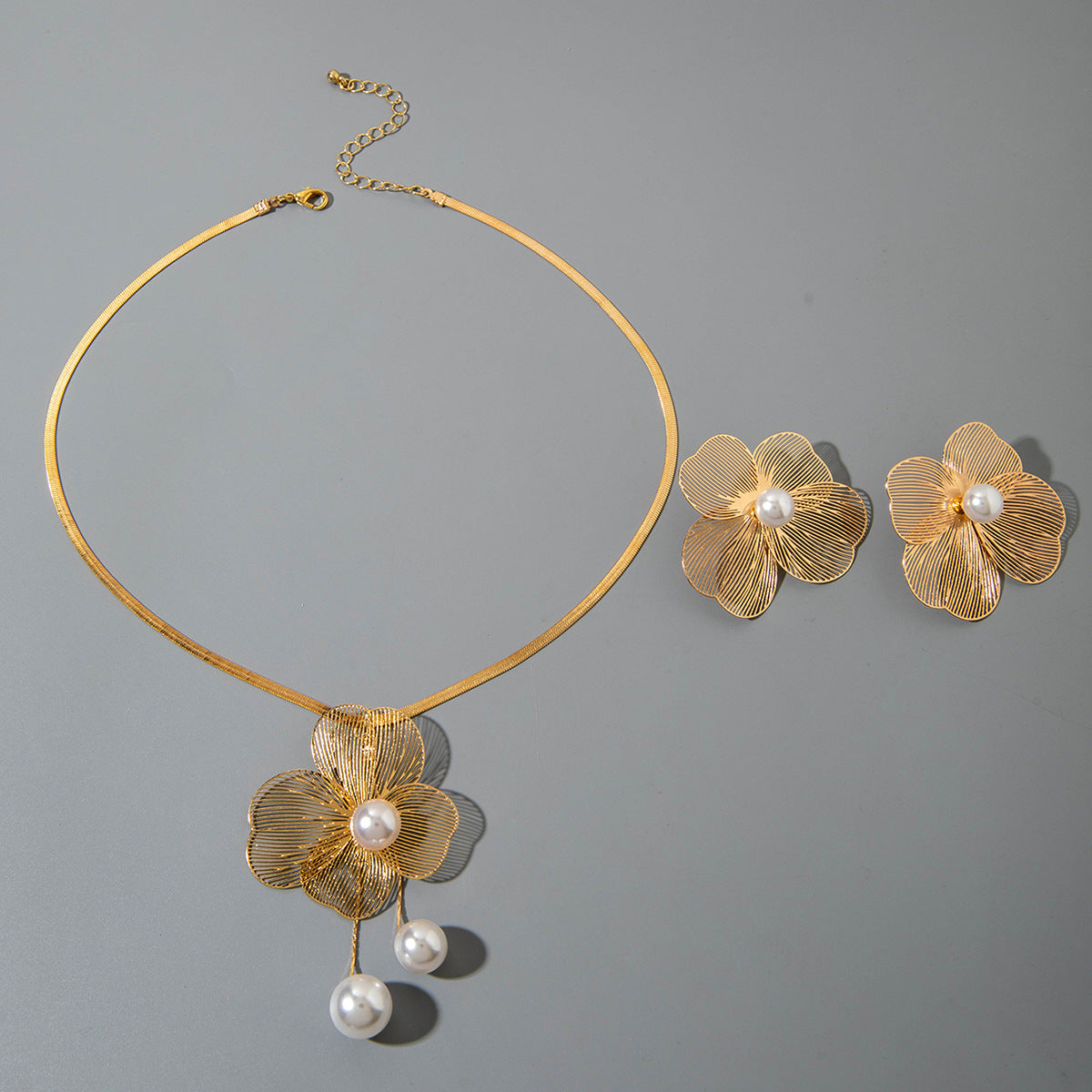 European and American Niche Ginkgo Leaf Tassel Necklace Design Sense Retro Pull-out Imitation Pearl Choker Jewelry choker - 图片 31