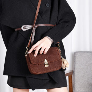 Korean Style Fashion Plush bsga Single Shoulder Crossbody Small Square Bag Cute Trendy European and American Hot-Selling Women's Bag Wholesale