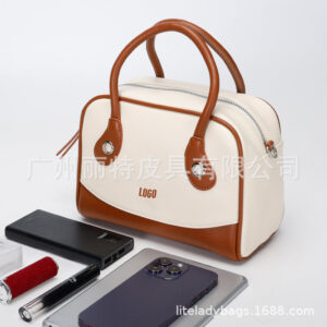 New Spring Fashion Handheld Small Square Bag Casual Versatile Crossbody Niche Women's Bag