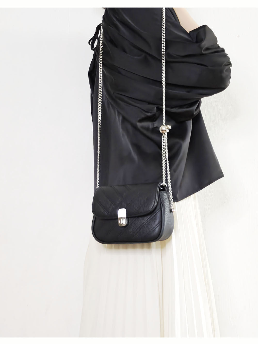 Genuine Leather Women's Bag New Metal Chain Small Square Bag Simple Versatile Chanel Style Single Shoulder Solid Color Embroidered Thread Crossbody Bag - 图片 40