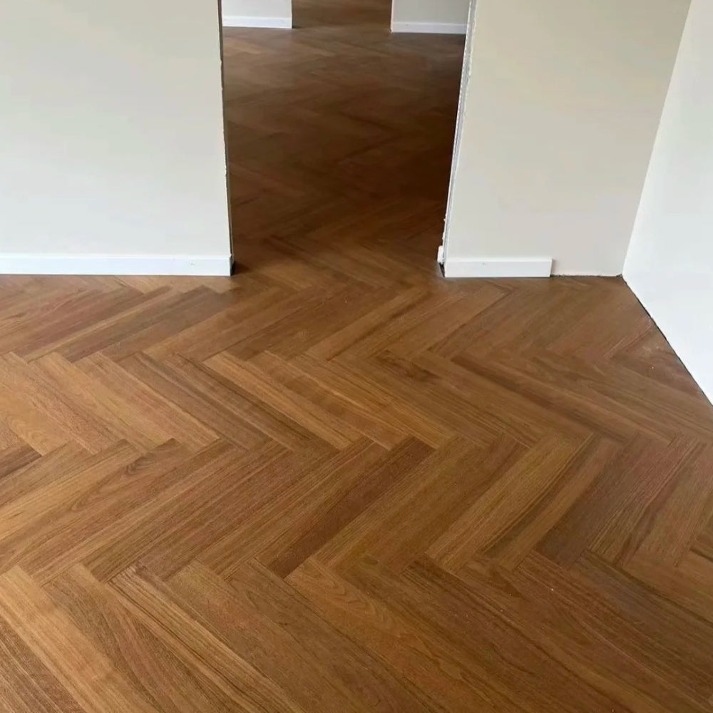 Customizable 18mm Herringbone Black Walnut Engineered Flooring | Waterproof Luxury Outdoor & Villa Modern Interior Projects - 图片 4