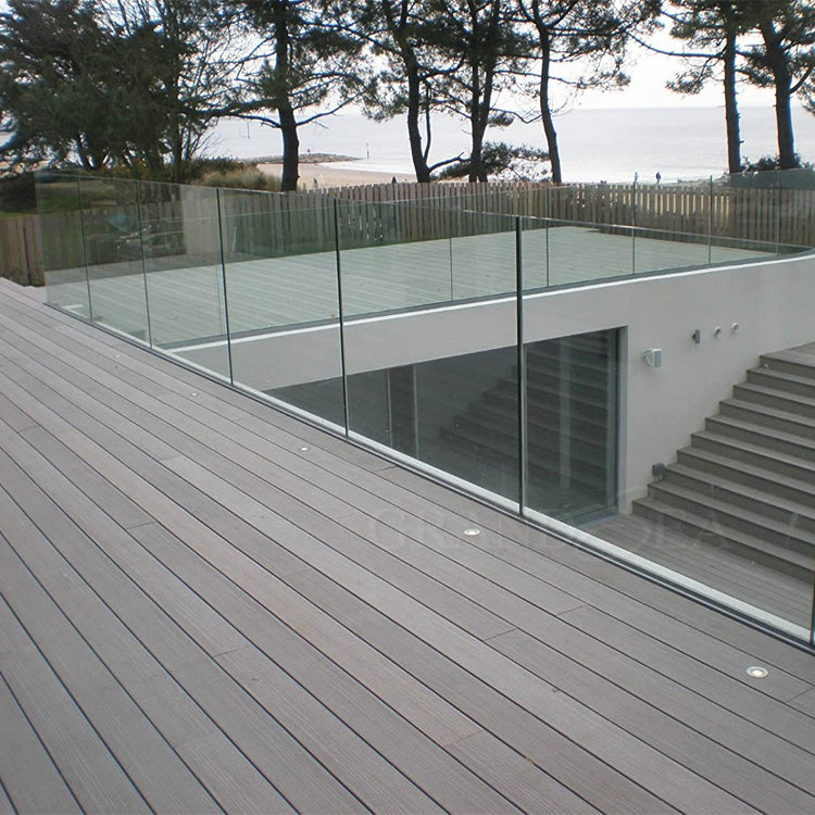 Outdoor Simple Balcony Glass Railing Balustrade Designs for Swimming Pool - 图片 8