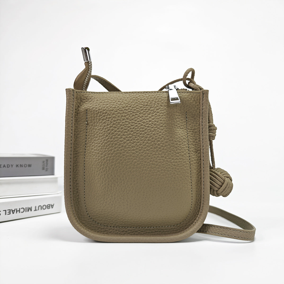 Genuine Leather Small Bucket Bag Trendy Small Bag for Women Fashion Woven Ball Phone Bag Versatile Shoulder Crossbody Bag - 图片 44