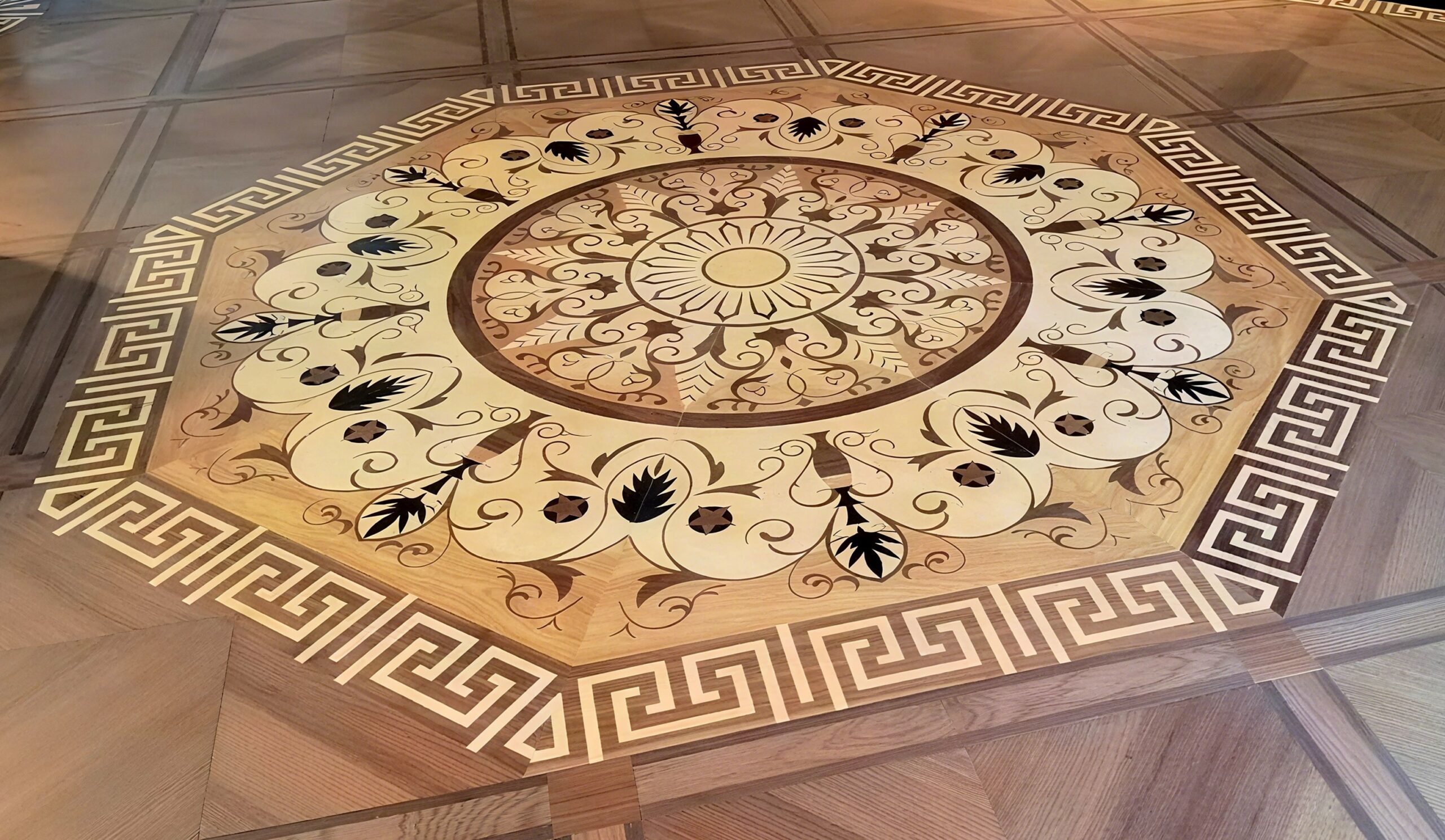 15mm Custom Multi-Layer White Oak Parquet Flooring | Waterproof Engineered Decorative Panels for Exterior Outdoor Basement Use - 图片 14