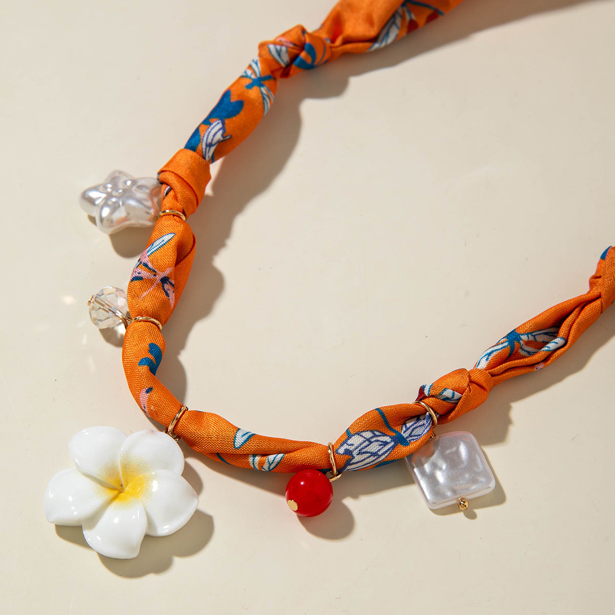 European and American Style Long Silk Scarf Necklace, Light Luxury High-End Feel, Multiple Pendants, Pearl Colorful Silk Scarf Necklace - 图片 17