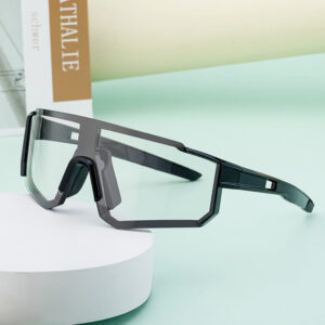 European and American One-piece Photochromic Sunglasses Women Outdoor Cycling Sports Windproof Sunglasses Men Wholesale shades