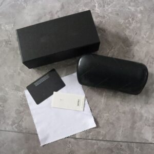 Spot wholesale high-end velvet glasses case Pink Fashionable and Elegant Sunglasses Case Sunglasses case Packing Box