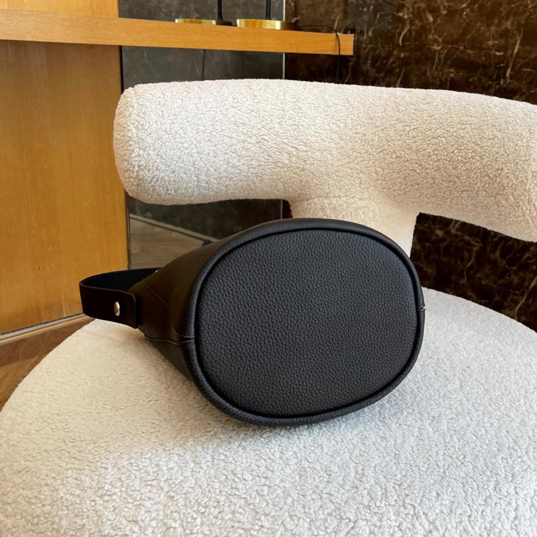 Guangzhou Genuine Leather Women's Bag Large Capacity Tote Bag Top Layer Cowhide Bucket Bag Handheld Shoulder Crossbody Bag Trendy - 图片 16