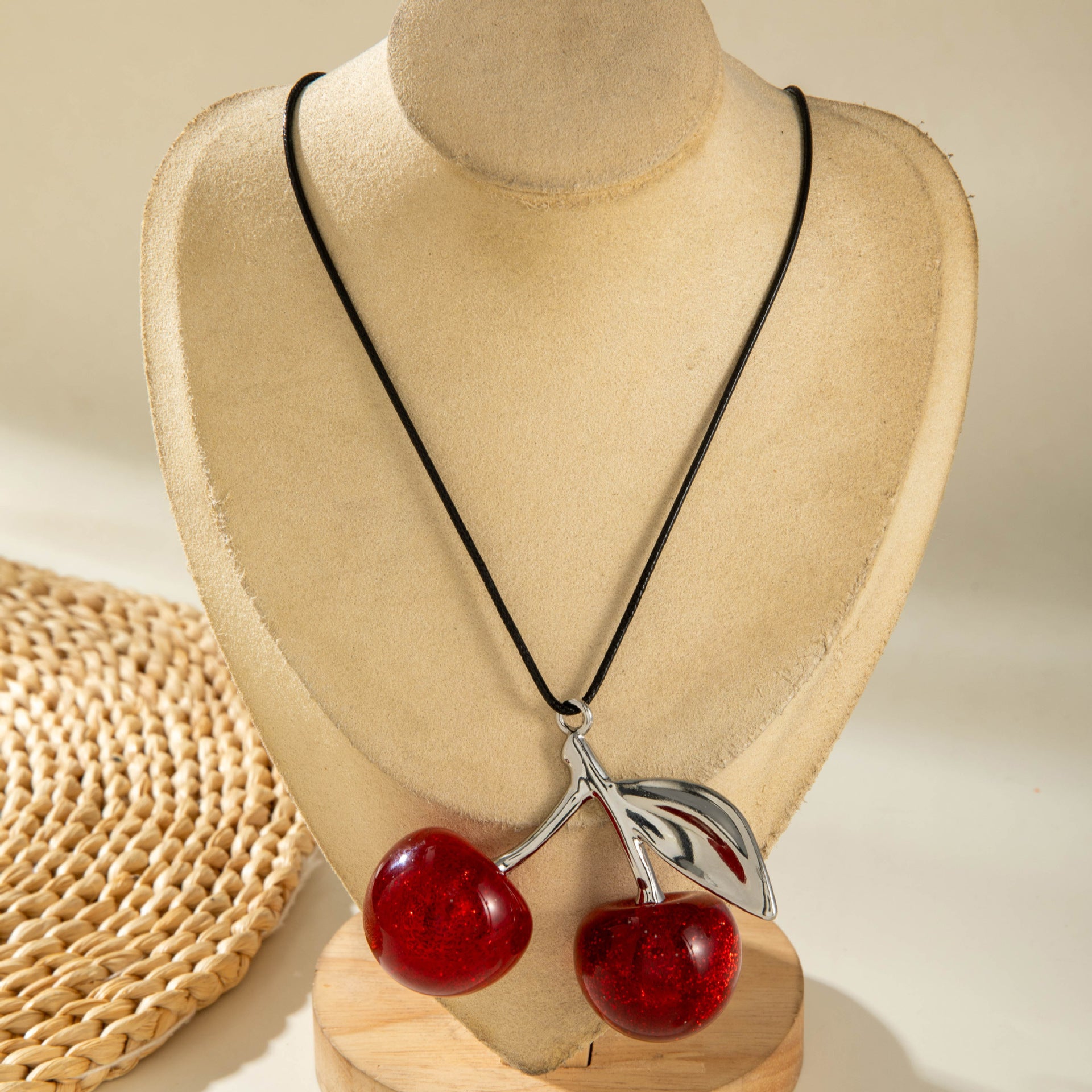 European and American New Style Personality Mesh Round Pendant Necklace for Women Elegant Simple Textured Round Pendant Rope Chain Necklace - 图片 33