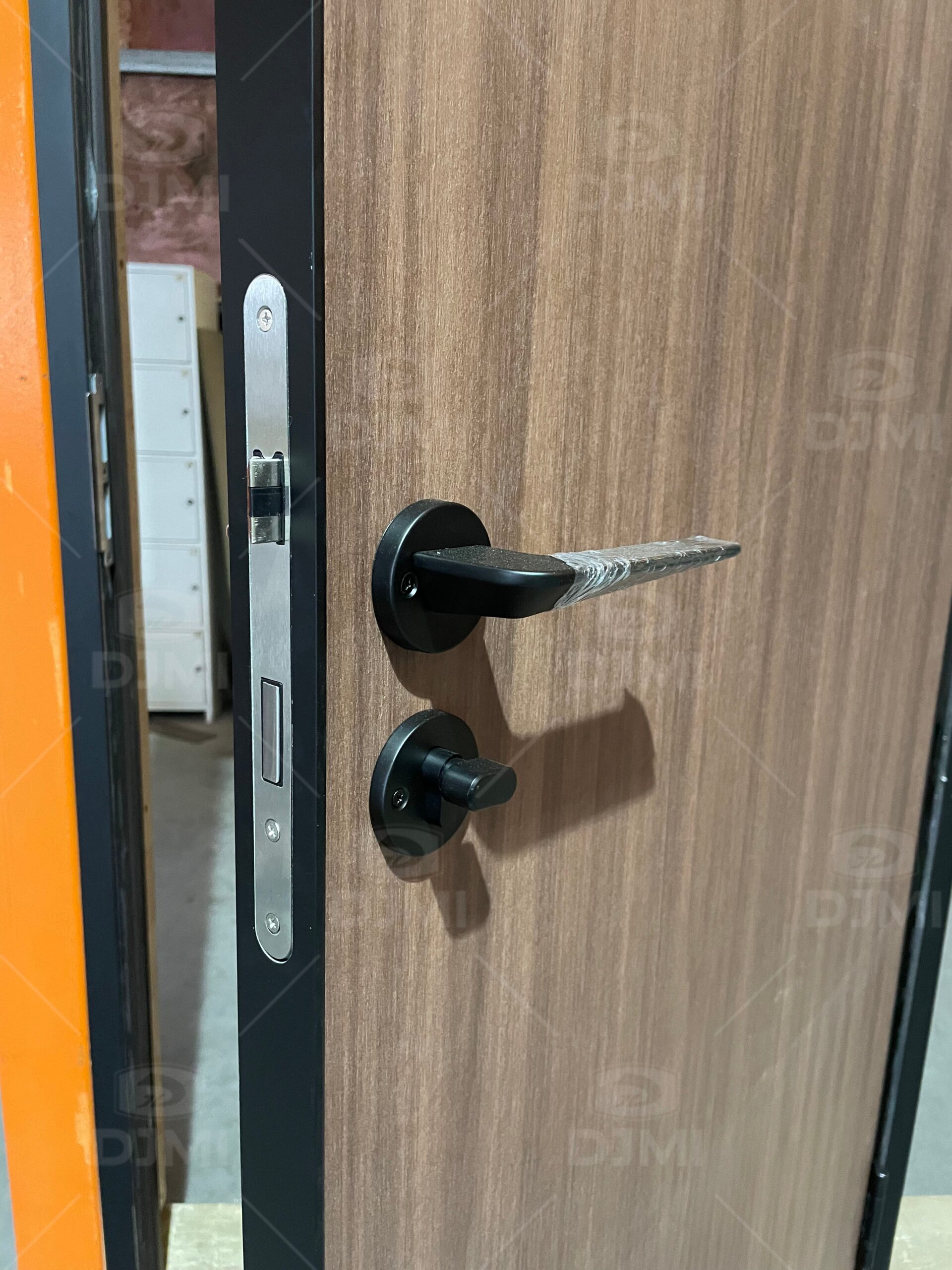 Foshan Wooden Door Manufacturer High Quality, Durable and Scratch Resistant Aluminum Frame Melamine Skin Door for Interior Room - 图片 4