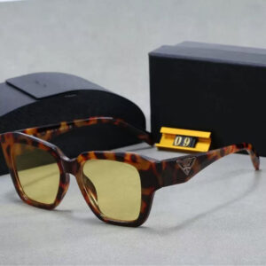 2023New European and American Fashion Show Small Frame Sunglasses for Women Trendy Sunglasses sunglasses3544