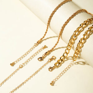 European and American Jewelry Retro Portrait Coin Pendant Exaggerated Necklace  Minimalist Style Multi-layered Wear Y Type Necklace