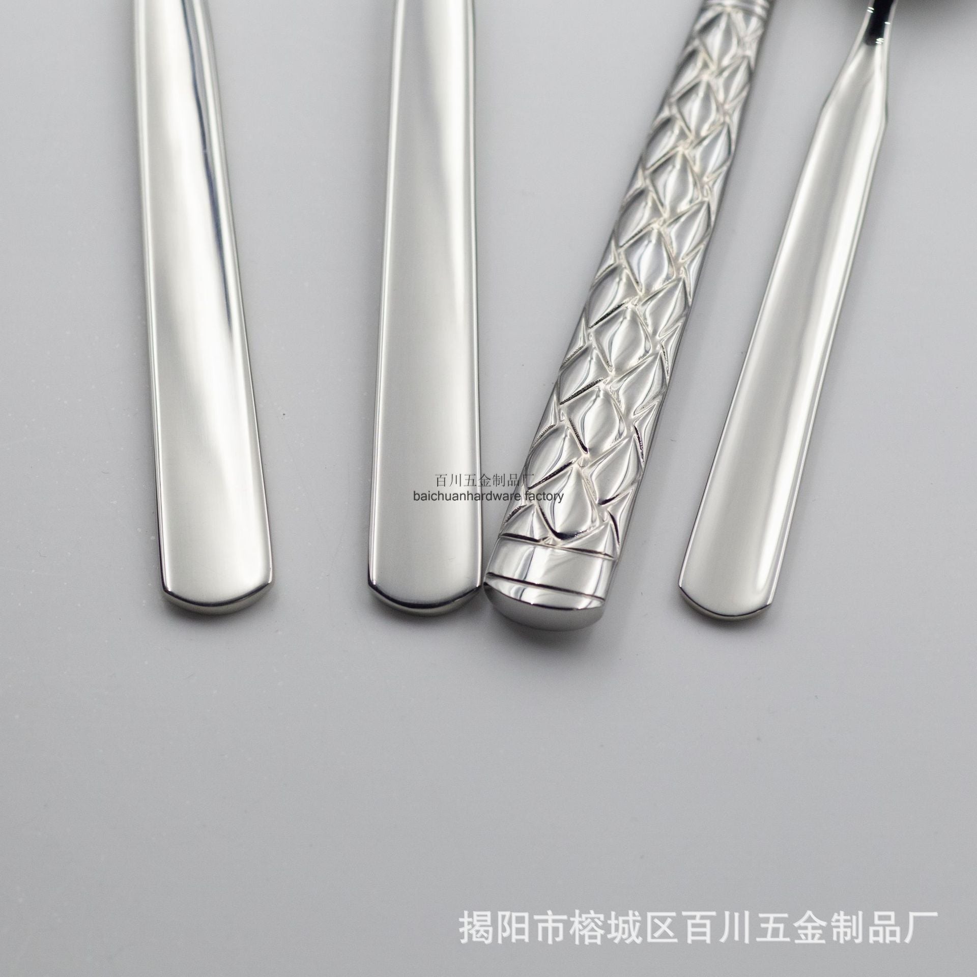 304Stainless Steel Knife Fork Spoon Thickened Forged Relief Tableware Western Steak Knife Fork Dessert Spoon4Piece Suit - 图片 21