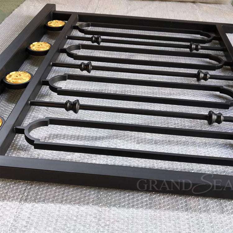 Beautiful Style Modern Aluminum Balustrade for Villa Residential Use with 12mm Tempered Glass - 图片 7