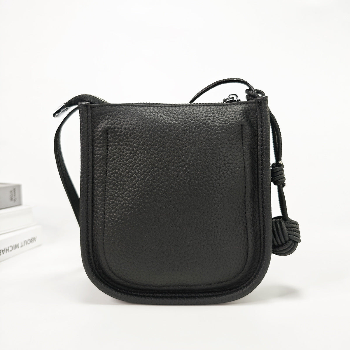 Genuine Leather Small Bucket Bag Trendy Small Bag for Women Fashion Woven Ball Phone Bag Versatile Shoulder Crossbody Bag - 图片 24