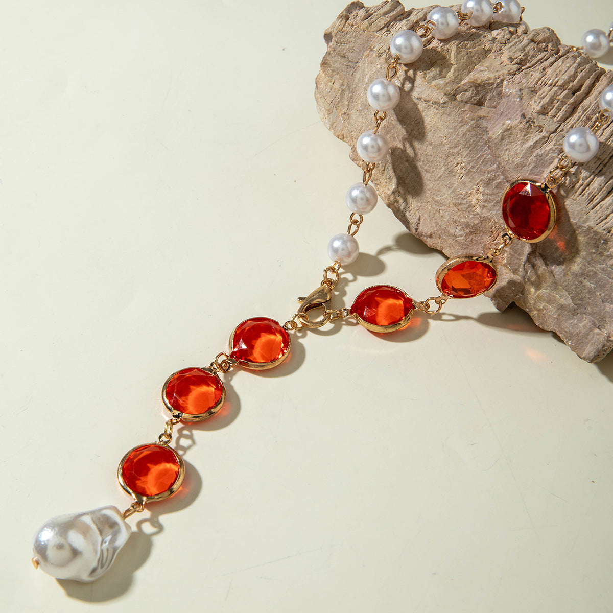 European and American Jewelry Red Diamond Cross Pendant Pearl Necklace Geometric Oval Red Diamond Necklace Wholesale - 图片 21