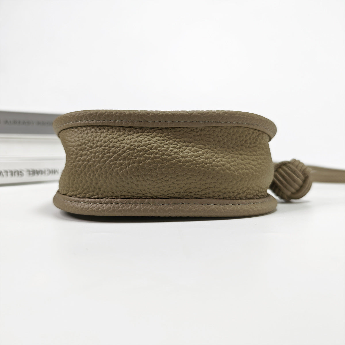 Genuine Leather Small Bucket Bag Trendy Small Bag for Women Fashion Woven Ball Phone Bag Versatile Shoulder Crossbody Bag - 图片 45