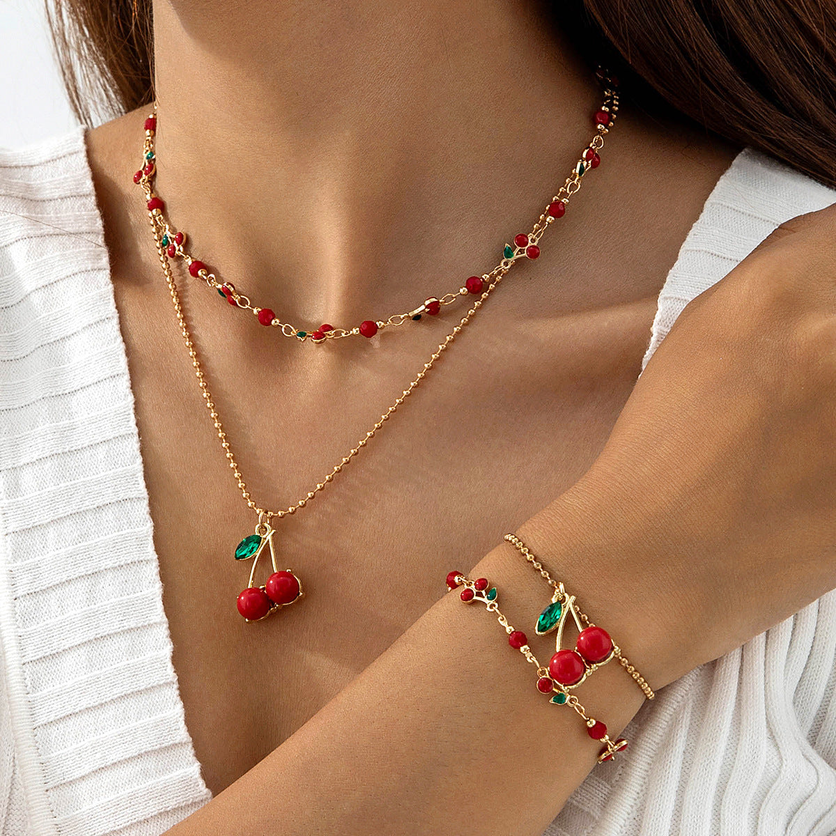 European and American Style Jewelry Light Luxury Imitation Pearl Cherry Necklace High-End Versatile Grass Multi-Layer Stacking Necklace Wholesale - 图片 3