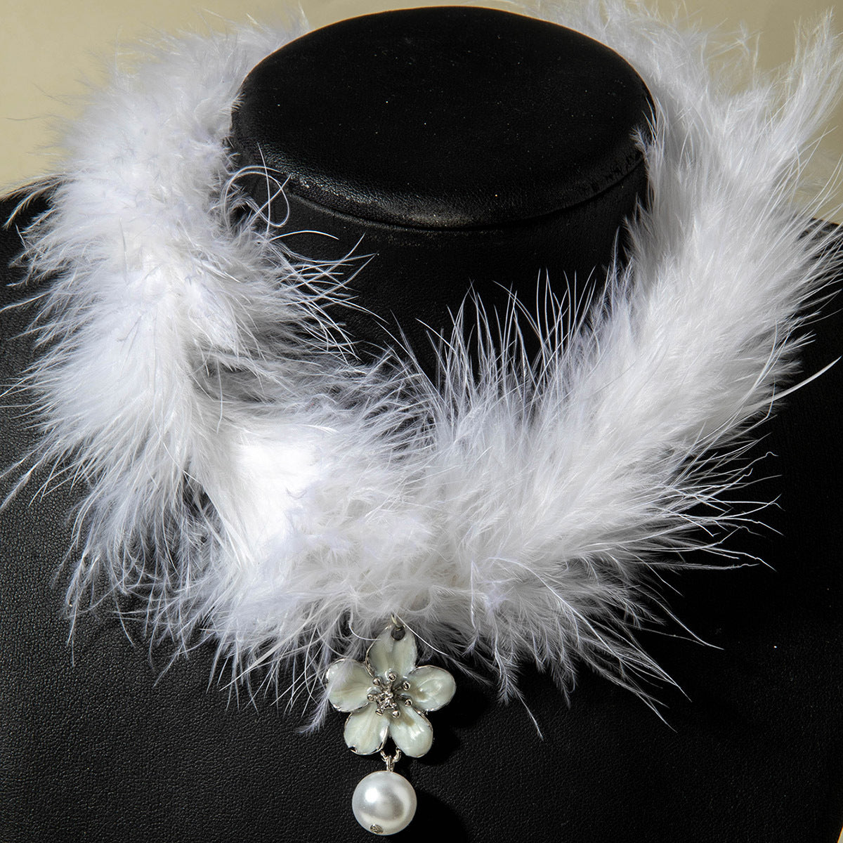 European and American Style Accessories Super Fairy Sweet Christmas Pearl Pendant Plush Necklace Light Luxury Fashion High-end Necklace Wholesale