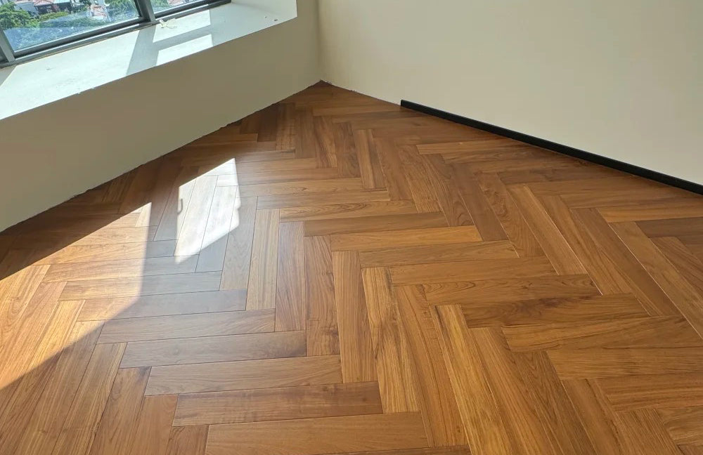 18mm Engineered Herringbone Teak Flooring Multilayer Core Strength Custom Design Luxury Villas Commercial Interiors Outdoor Park - 图片 16