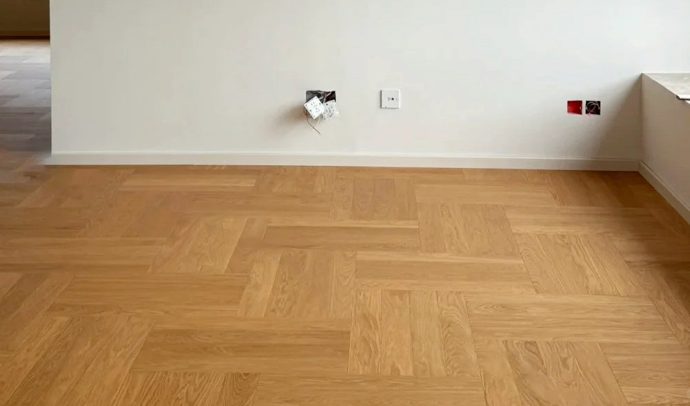 Custom Traditional Multi-Layer Engineered Oak Flooring 0.6mm Veneer | Eco-Friendly Water Resistant Durable Wood Plank for Hotel - 图片 5