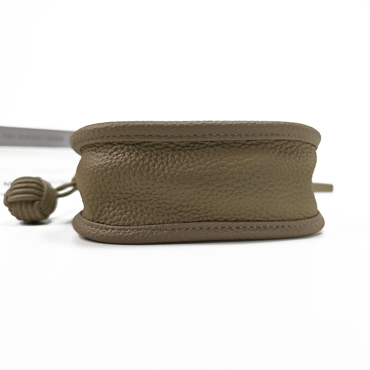 Genuine Leather Small Bucket Bag Trendy Small Bag for Women Fashion Woven Ball Phone Bag Versatile Shoulder Crossbody Bag - 图片 40